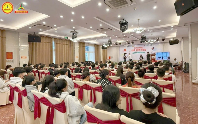 Đại Việt Cần Thơ Chào Đón Tân Sinh Viên Đợt 1 Khóa 2025