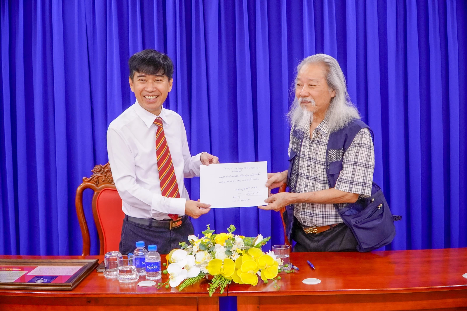 KHOẢNH KHẮC Ý NGHĨA CÙNG NHẠC SĨ VĂN THAO TẠI TRƯỜNG CAO ĐẲNG ĐẠI VIỆT SÀI GÒN