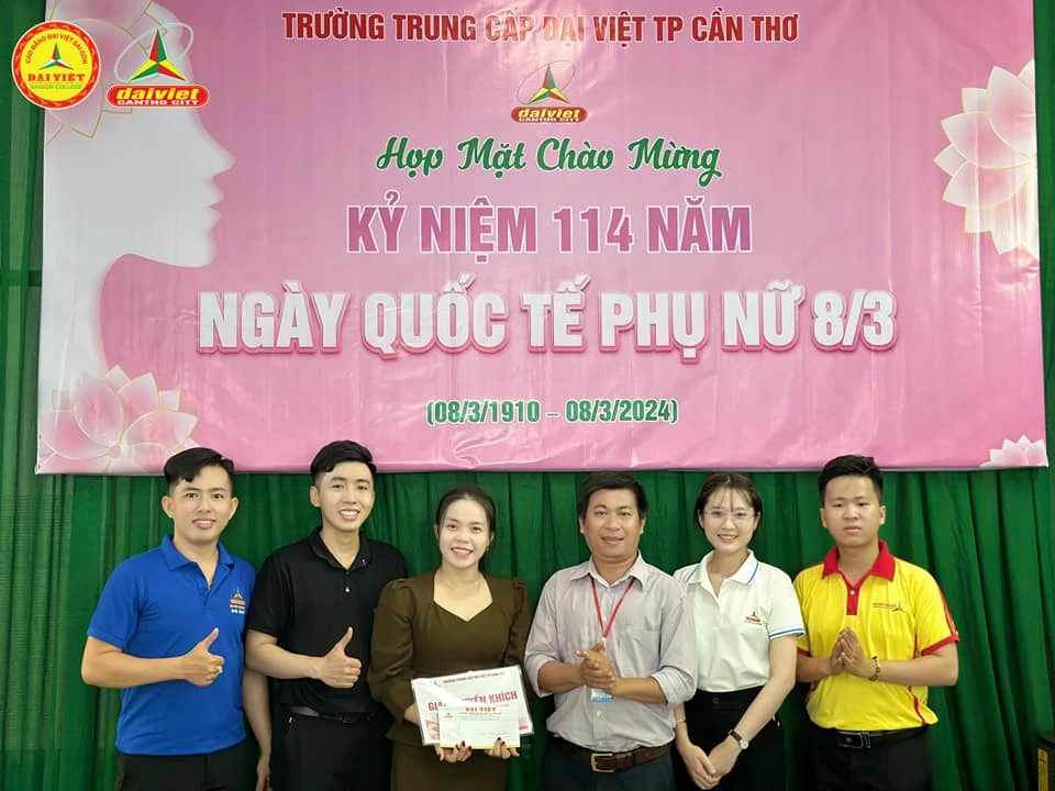 Đại Việt Cần Thơ chào mừng 8/3 với hội thi Vua Đầu Bếp