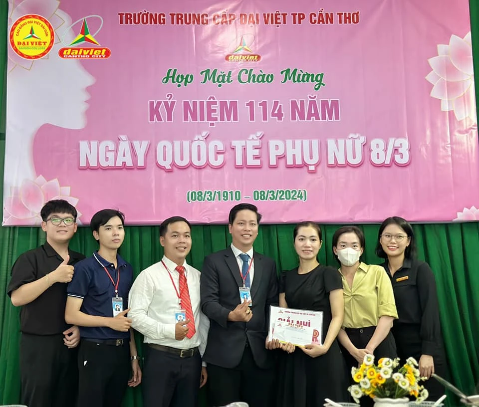 Đại Việt Cần Thơ chào mừng 8/3 với hội thi Vua Đầu Bếp