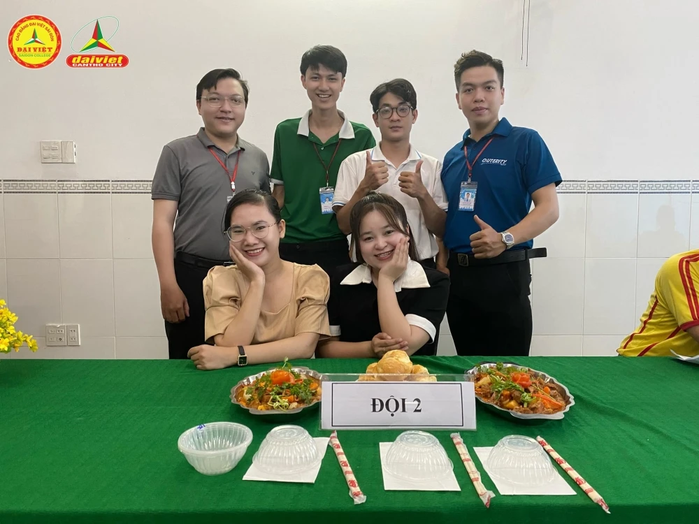 Đại Việt Cần Thơ chào mừng 8/3 với hội thi Vua Đầu Bếp