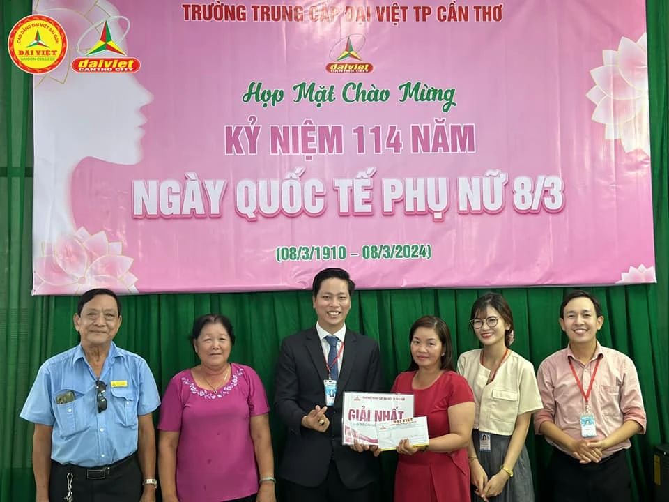 Đại Việt Cần Thơ chào mừng 8/3 với hội thi Vua Đầu Bếp