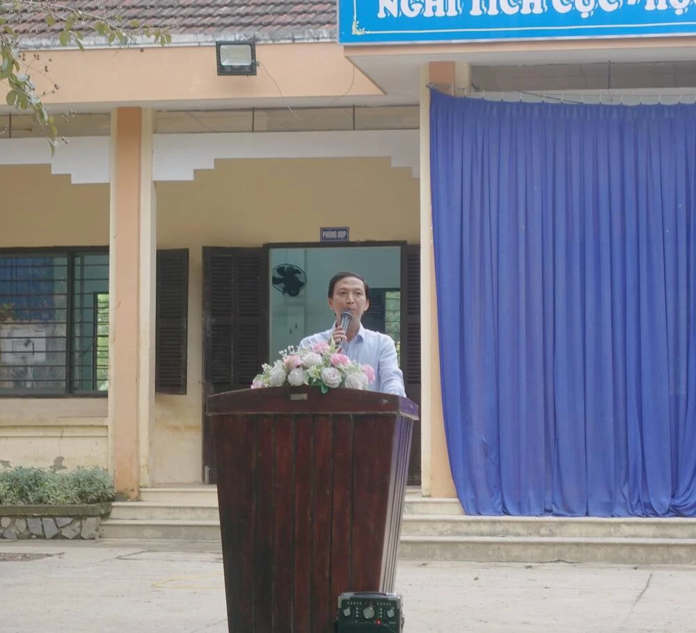 Đại Việt Cần Thơ Chung Tay Hỗ Trợ Thầy Cô Và Học Sinh Vượt Qua Thiệt Hại Sau Lũ