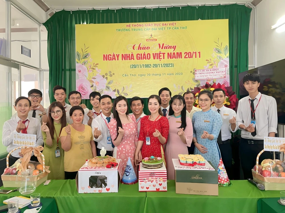 Đại Việt Cần Thơ Họp Mặt Kỉ Niệm 41 Năm Ngày Nhà Giáo Việt Nam ( 20/11/1982 - 20/11/2023)