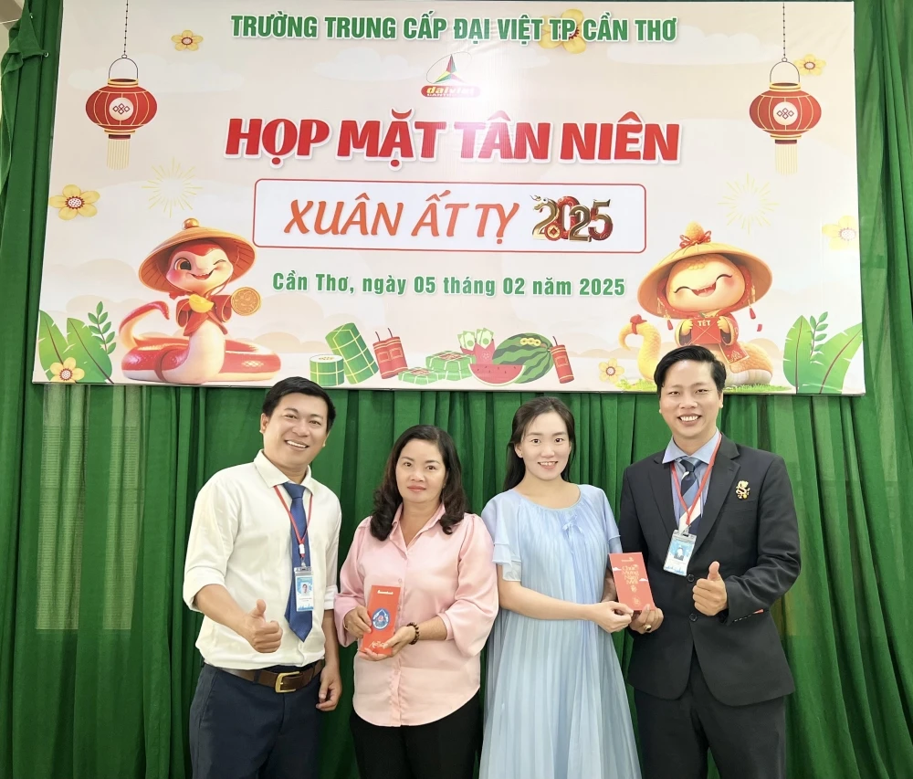 Đại Việt Cần Thơ Họp Mặt Tân Niên Mừng Xuân Ất Tỵ 2025