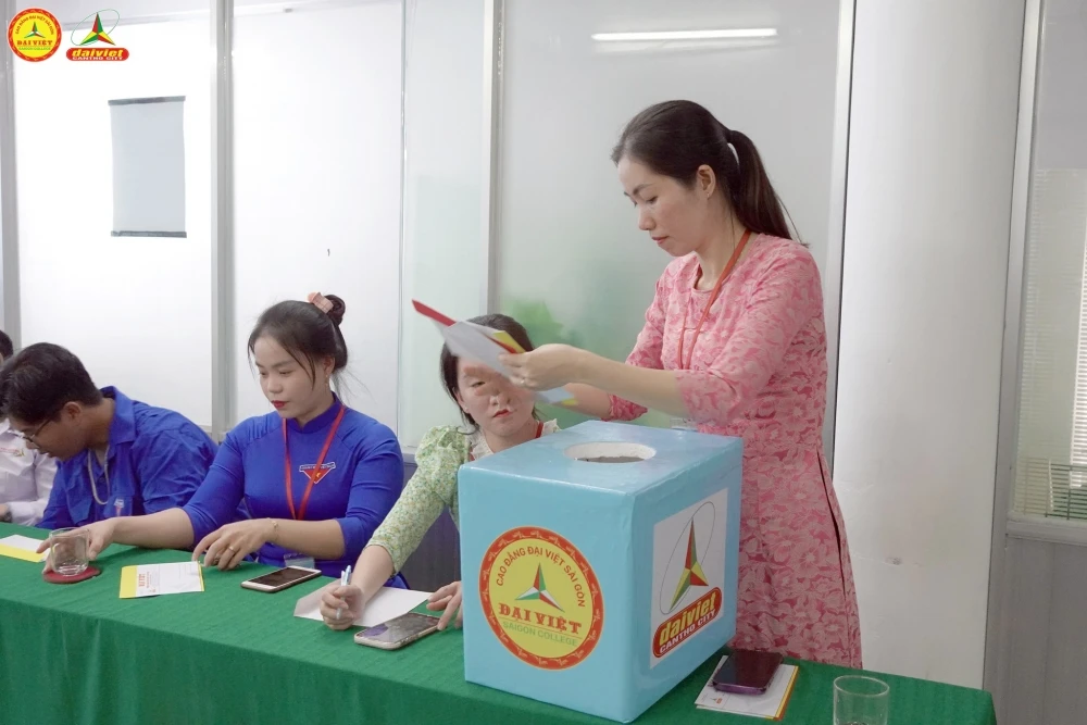 Đại Việt Cần Thơ kêu gọi quyên góp ủng hộ đồng bào sau bão số 3