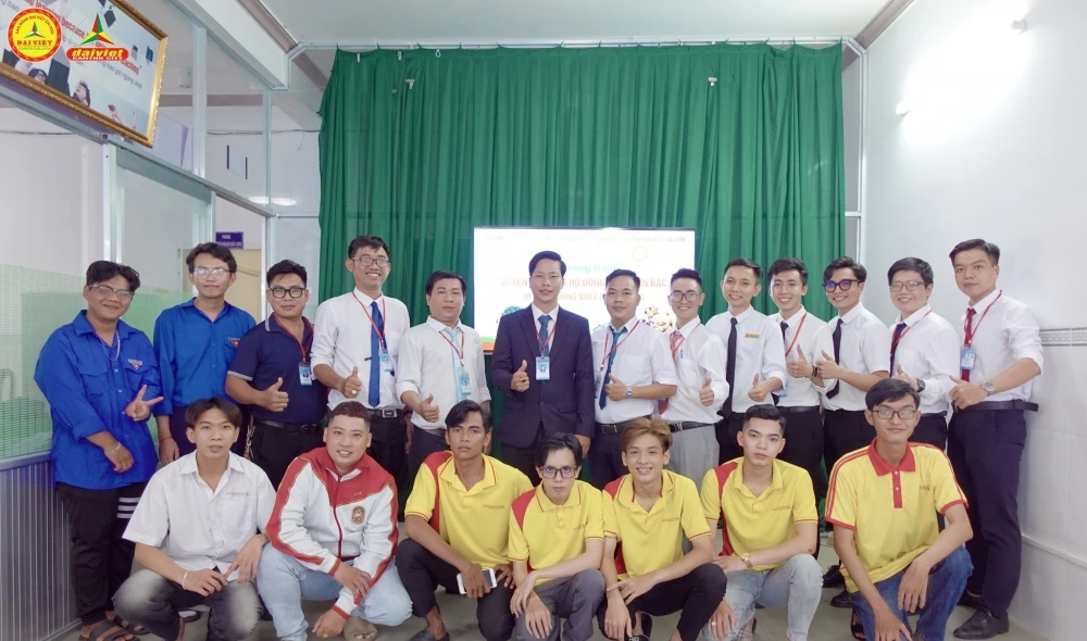 Đại Việt Cần Thơ kêu gọi quyên góp ủng hộ đồng bào sau bão số 3