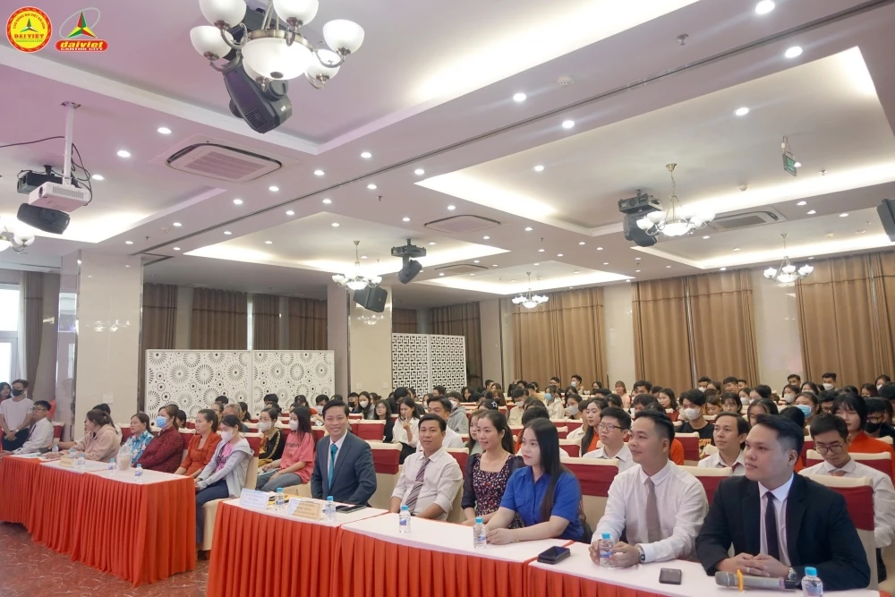 Đại Việt Cần Thơ Khai Giảng Đợt 4 Năm Học 2024-2025 Cho Tân Sinh Viên