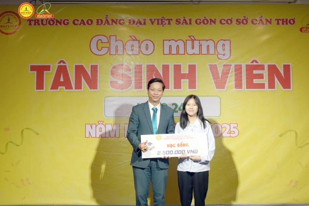 Đại Việt Cần Thơ Khai Giảng Đợt 4 Năm Học 2024-2025 Cho Tân Sinh Viên