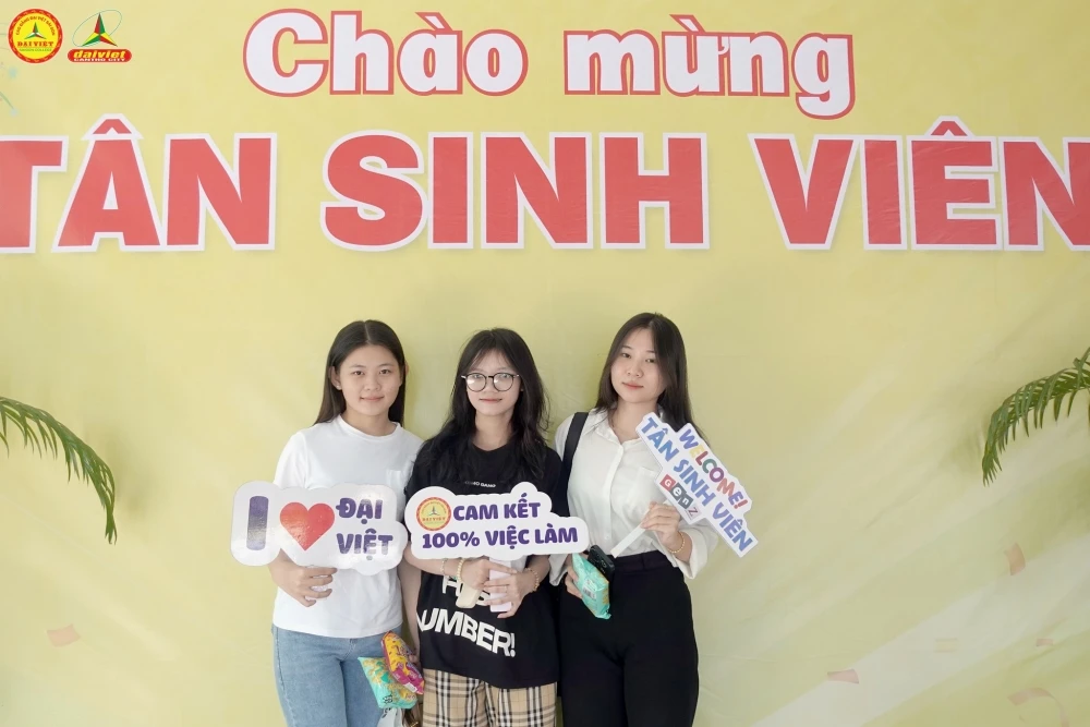 Đại Việt Cần Thơ Khai Giảng Đợt 4 Năm Học 2024-2025 Cho Tân Sinh Viên
