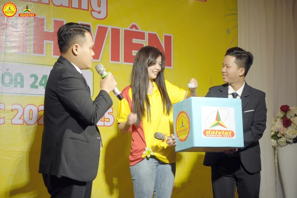 Đại Việt Cần Thơ Khai Giảng Đợt 4 Năm Học 2024-2025 Cho Tân Sinh Viên