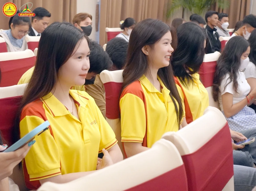 Đại Việt Cần Thơ Khai Giảng Đợt 4 Năm Học 2024-2025 Cho Tân Sinh Viên