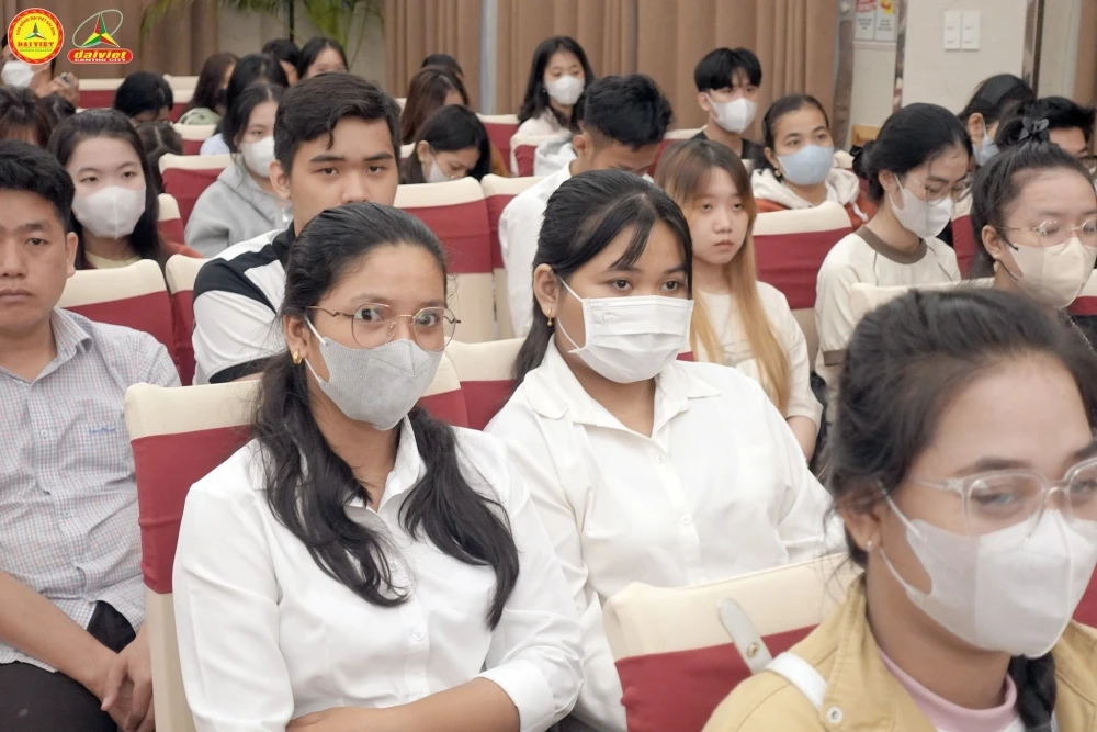 Đại Việt Cần Thơ Khai Giảng Đợt 4 Năm Học 2024-2025 Cho Tân Sinh Viên