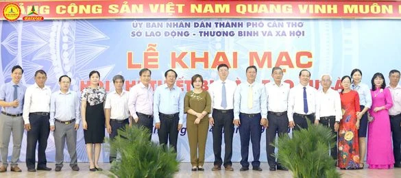 Đại Việt Cần Thơ Tham Gia Hội Thi Thiết Bị Đào Tạo Tự Làm 2024