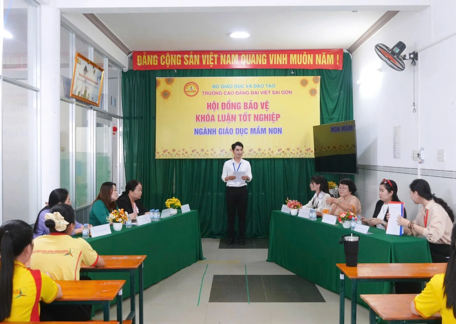 ĐẠI VIỆT CẦN THƠ TỔ CHỨC BẢO VỆ KHÓA LUẬN TỐT NGHIỆP NGÀNH GIÁO DỤC MẦM NON KHÓA 2023 - 2026