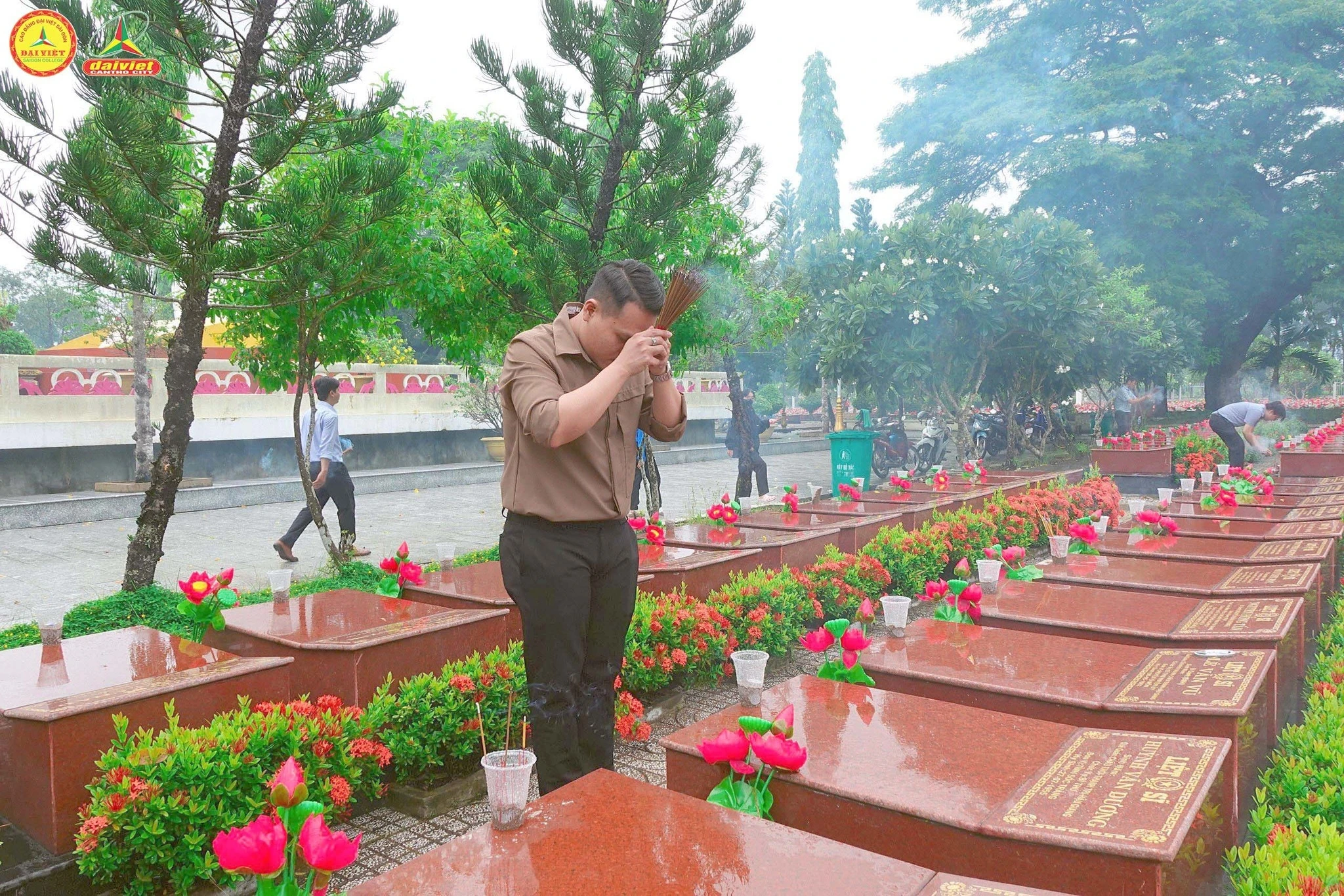 Đại Việt Cần Thơ Tri Ân Mẹ Việt Nam Anh Hùng, Cựu Tnxp Và Viếng Nghĩa Trang Liệt Sĩ 27/7