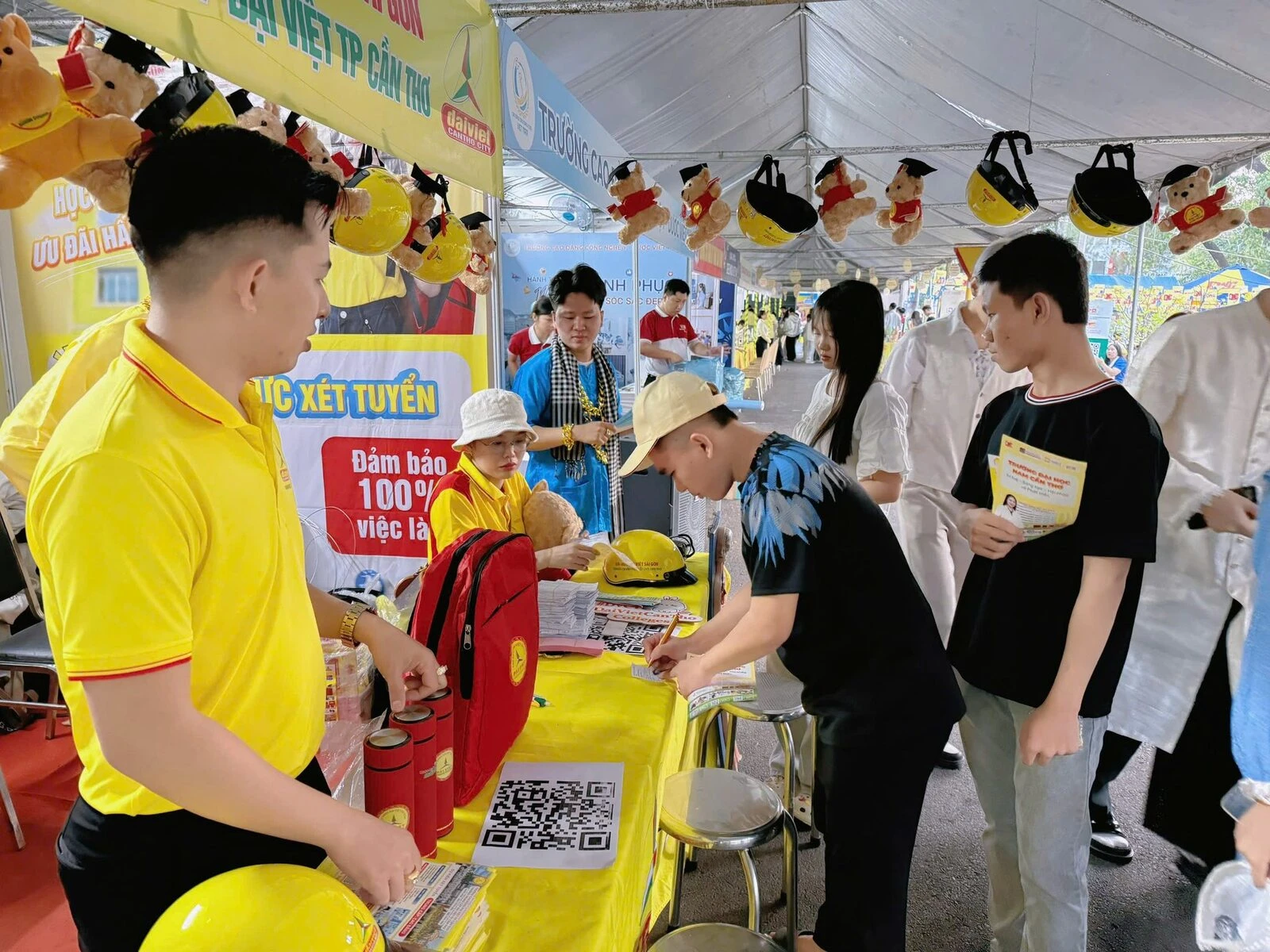 ĐẠI VIỆT CẦN THƠ TRƯỚC GIỜ G – SẴN SÀNG BÙNG NỔ TẠI NGÀY HỘI TUYỂN SINH 2026