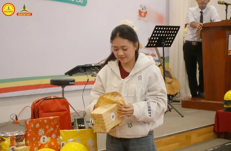 Đại Việt Cần Thơ Tưng Bừng Chào Đón Tân Sinh Viên Đợt 2 Khóa 2025