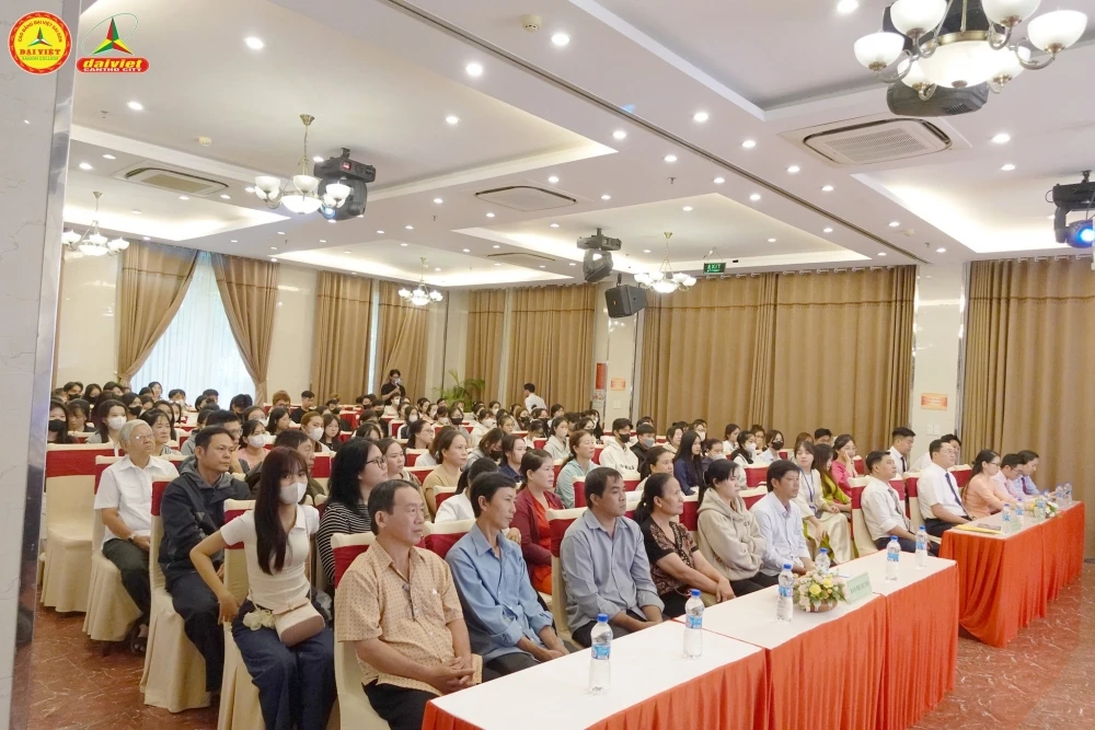 Đại Việt Cần Thơ Tưng Bừng Chào Đón Tân Sinh Viên Đợt 3 Khóa 2025