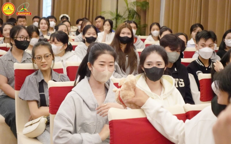 Đại Việt Cần Thơ Tưng Bừng Chào Đón Tân Sinh Viên Đợt 3 Khóa 2025