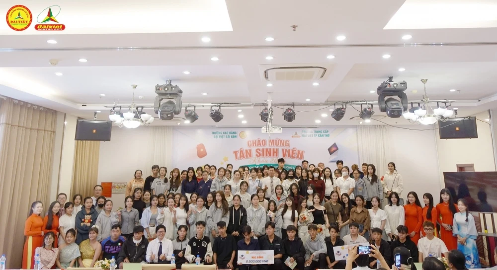 Đại Việt Cần Thơ Tưng Bừng Chào Đón Tân Sinh Viên Đợt 3 Khóa 2025