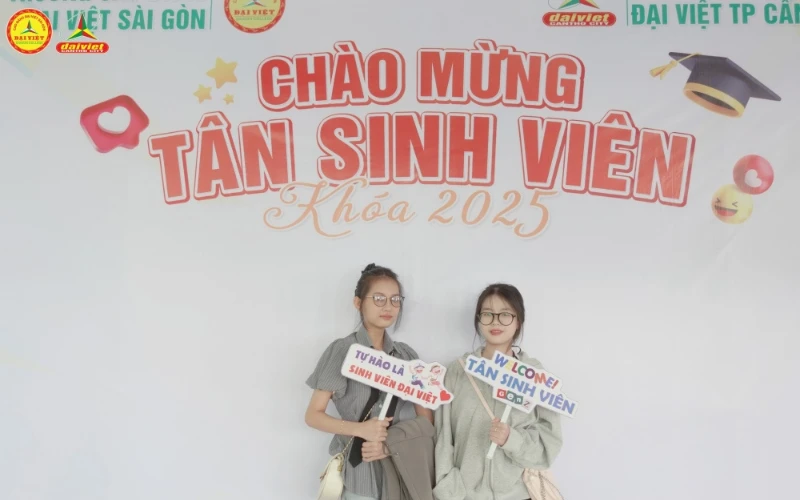 Đại Việt Cần Thơ Tưng Bừng Chào Đón Tân Sinh Viên Đợt 3 Khóa 2025