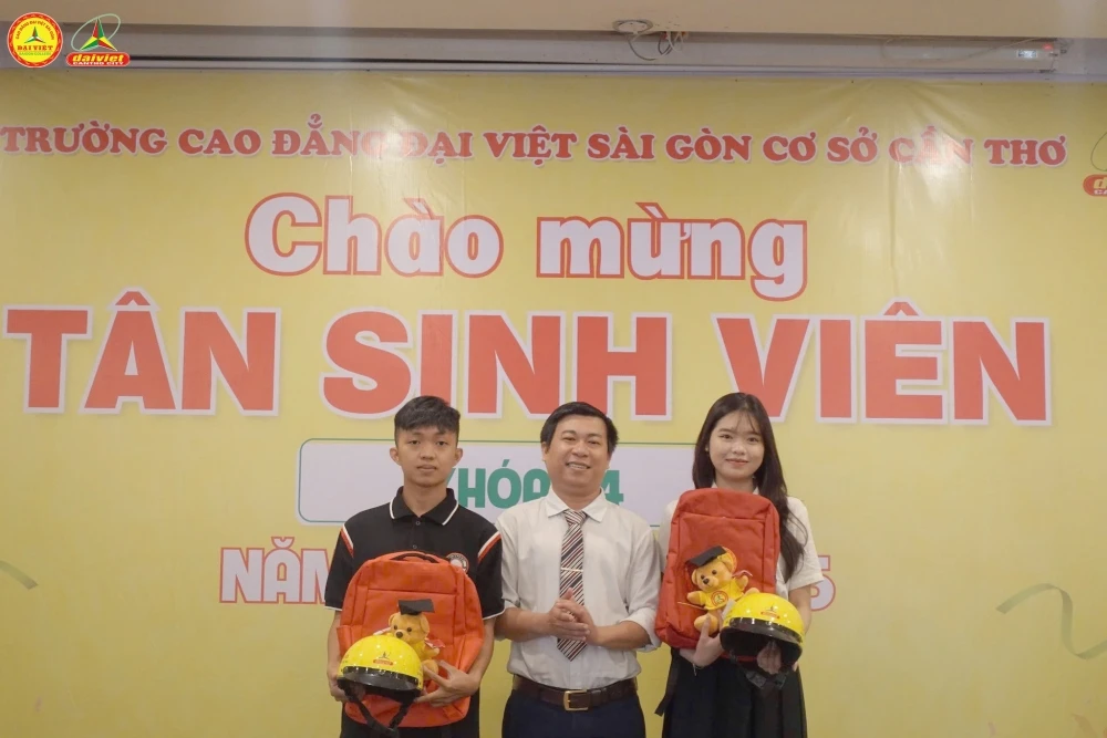Đại Việt Cần Thơ Tưng Bừng Khai Giảng Đợt 2 – Chào Đón Năm Học Mới Đầy Hứng Khởi