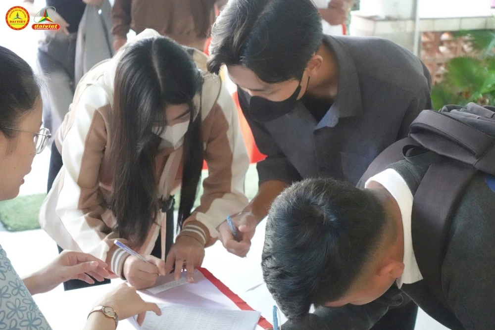 Đại Việt Cần Thơ Tưng Bừng Khai Giảng Đợt 2 – Chào Đón Năm Học Mới Đầy Hứng Khởi