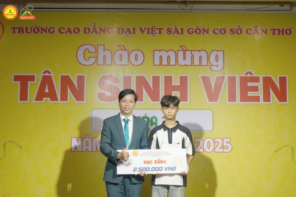 Đại Việt Cần Thơ Tưng Bừng Khai Giảng Đợt 2 – Chào Đón Năm Học Mới Đầy Hứng Khởi