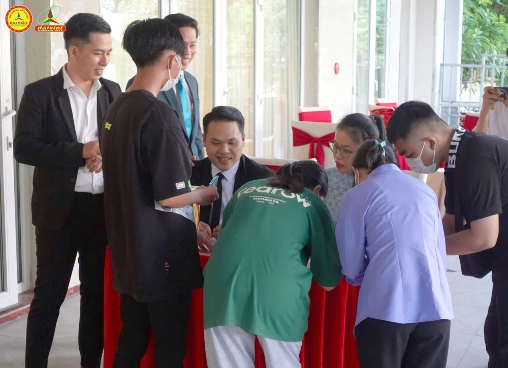 Đại Việt Cần Thơ Tưng Bừng Khai Giảng Đợt 2 – Chào Đón Năm Học Mới Đầy Hứng Khởi