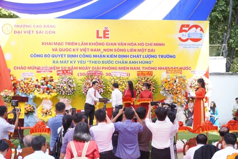 Đại Việt Hướng Đến 50 Năm Giải Phóng Miền Nam – Thống Nhất Đất Nước