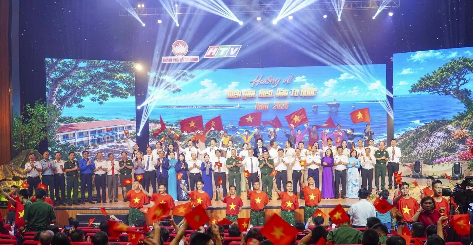 ĐẠI VIỆT SÀI GÒN - CHUNG MỘT TẤM LÒNG HƯỚNG VỀ BIỂN, ĐẢO QUÊ HƯƠNG