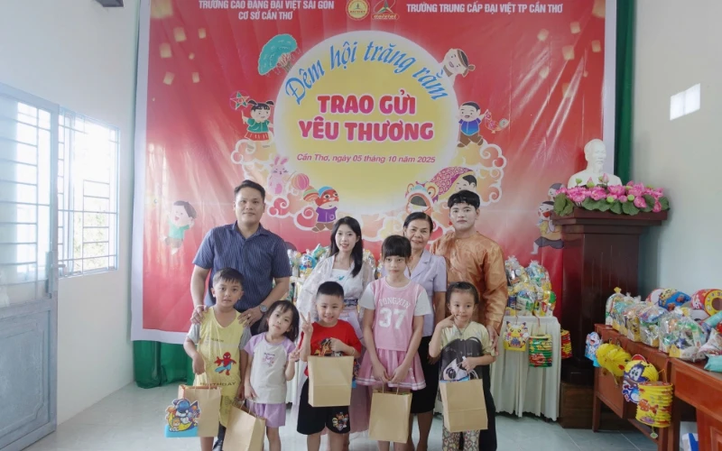 Đêm Hội Trăng Rằm – Trao Gửi Yêu Thương
