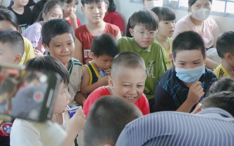 Đêm Hội Trăng Rằm – Trao Gửi Yêu Thương