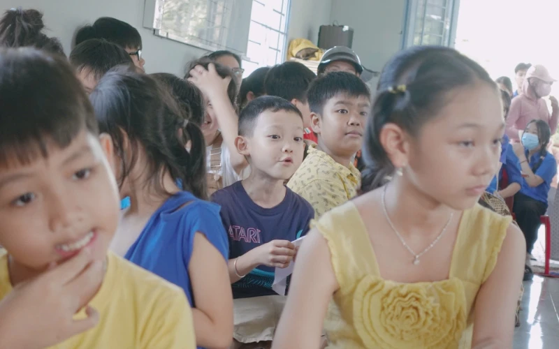 Đêm Hội Trăng Rằm – Trao Gửi Yêu Thương