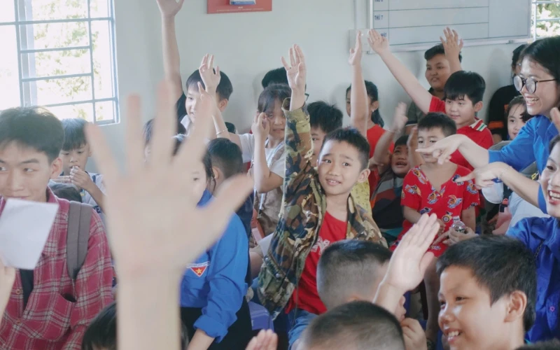 Đêm Hội Trăng Rằm – Trao Gửi Yêu Thương