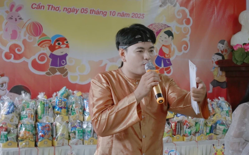 Đêm Hội Trăng Rằm – Trao Gửi Yêu Thương