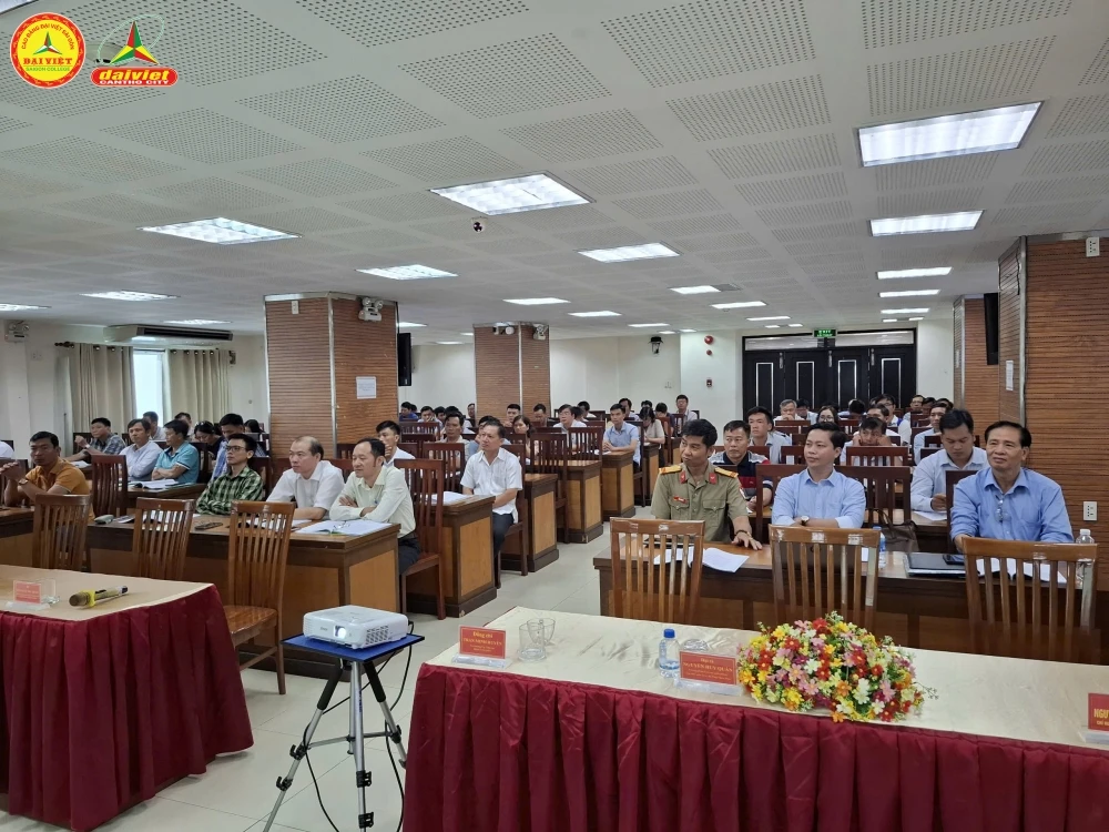 Giảng viên, CBNV Đại Việt Sài Gòn tham gia bồi dưỡng giảng dạy môn Giáo dục Quốc phòng – An ninh năm 2024