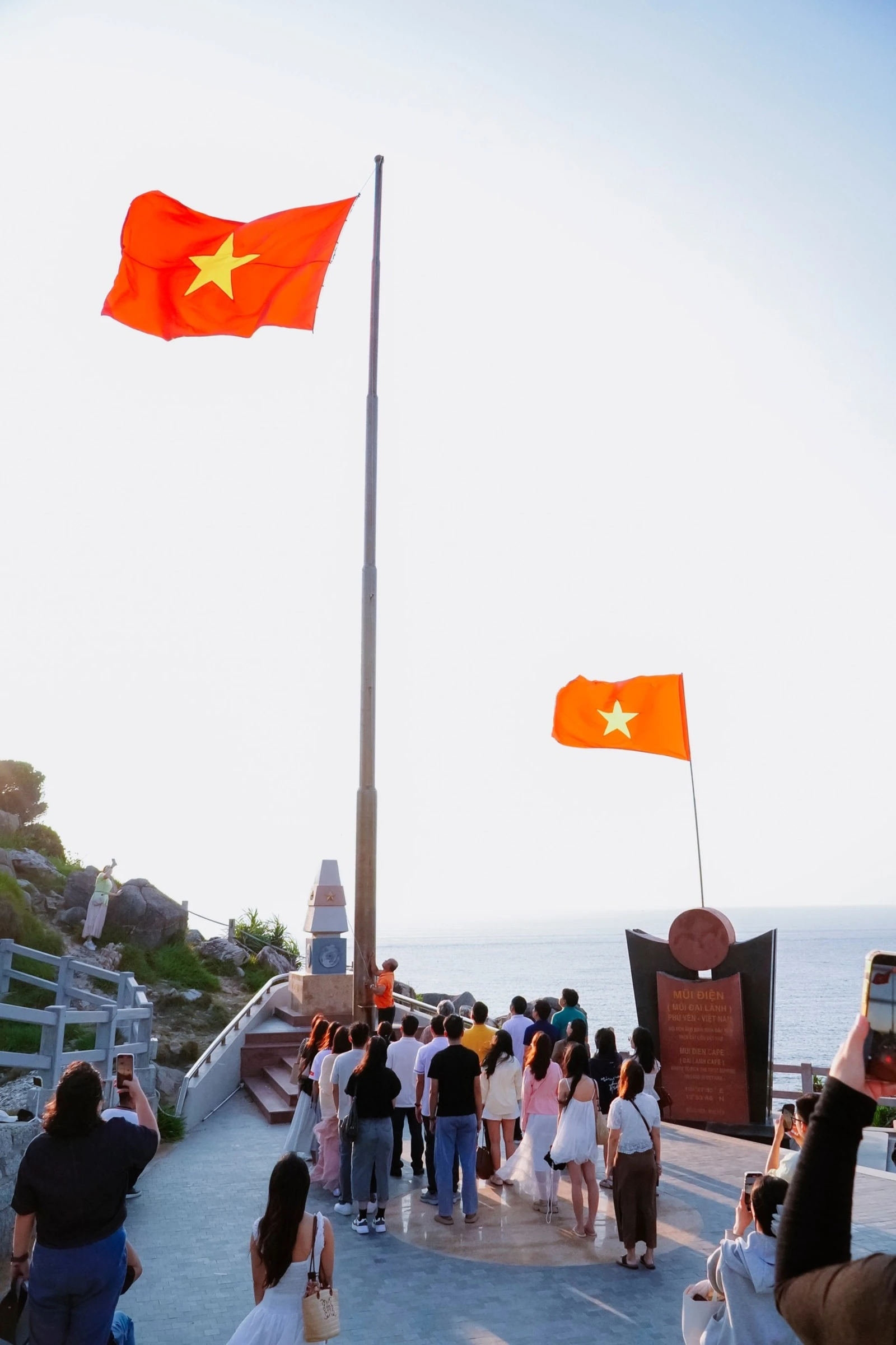 HÀNH TRÌNH VỀ NƠI ĐÓN ÁNH BÌNH MINH ĐẦU TIÊN - HỆ THỐNG GIÁO DỤC ĐẠI VIỆT TẠI PHÚ YÊN