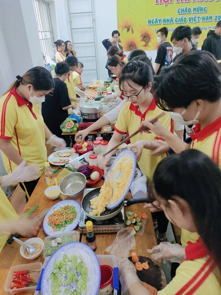 Hội Thi Nấu Ăn Chào Mừng Ngày Nhà Giáo Việt Năm 20/11