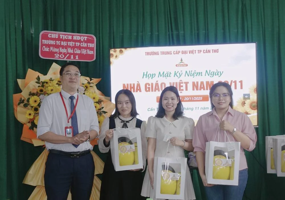 Họp Mặt Kỷ Niệm 43 Năm Ngày Nhà Giáo Việt Nam (20/11/1982 – 20/11/2025)