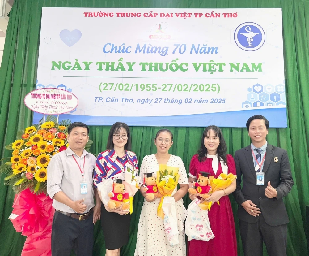 Họp Mặt Kỷ Niệm 70 Năm Ngày Thầy Thuốc Việt Nam