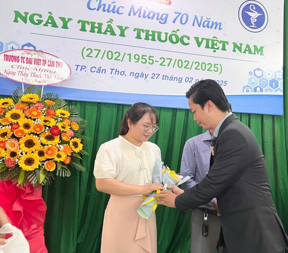 Họp Mặt Kỷ Niệm 70 Năm Ngày Thầy Thuốc Việt Nam