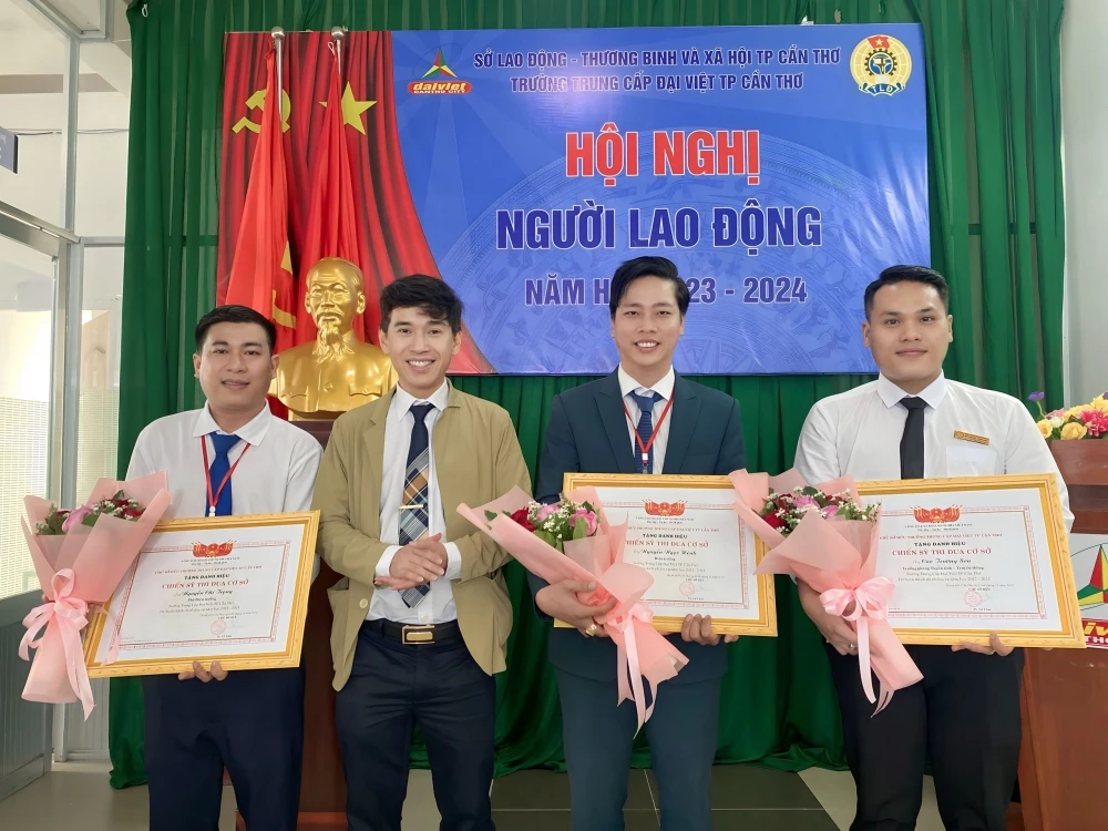 Họp Nghị Người Lao Động Trường Cao Đẳng Đại Việt Sài Gòn Cơ Sở Cần Thơ Năm Học 2023-2024