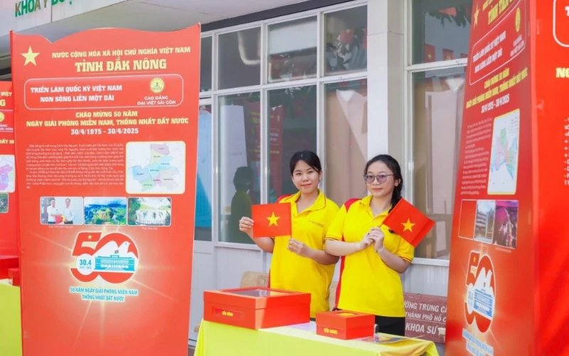Khoảnh Khắc Tự Hào Của Tuổi Trẻ