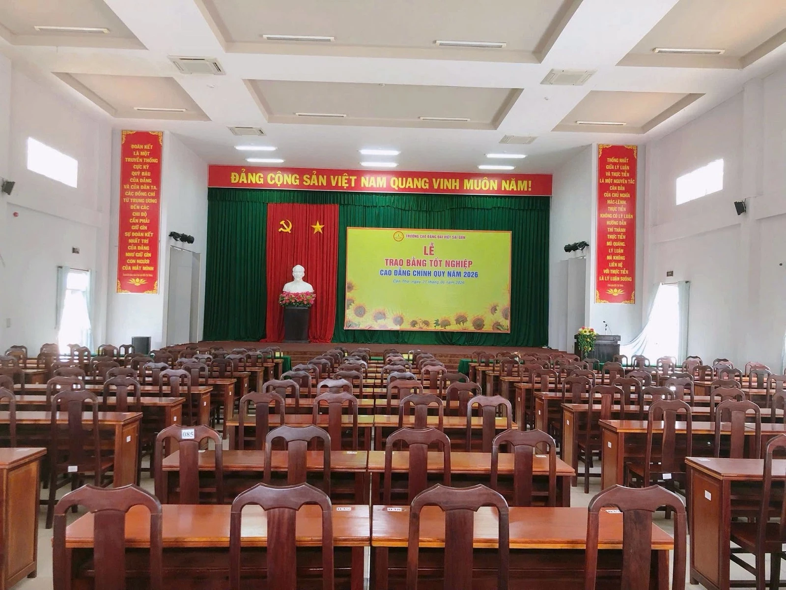 KHOẢNH KHẮC TỰ HÀO – LỄ TRAO BẰNG TỐT NGHIỆP NĂM 2026
