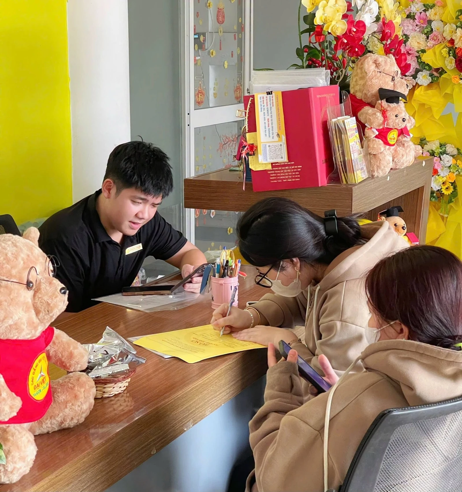 KHÔNG KHÍ NHẬP HỌC RỘN RÀNG TẠI ĐẠI VIỆT CẦN THƠ