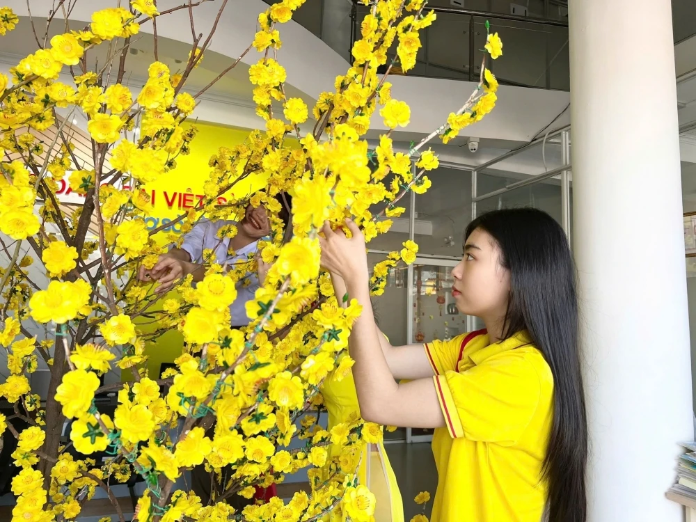 Không Khí Tết Rộn Ràng Tại Đại Việt Cần Thơ – Sắc Xuân Ngập Tràn Niềm Vui