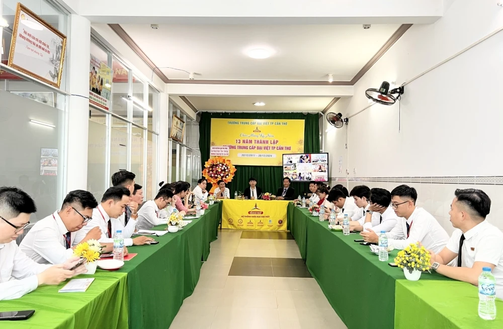 Kỷ niệm 13 năm thành lập Trường Cao Đẳng Đại Việt Sài Gòn Cơ Sở Cần Thơ