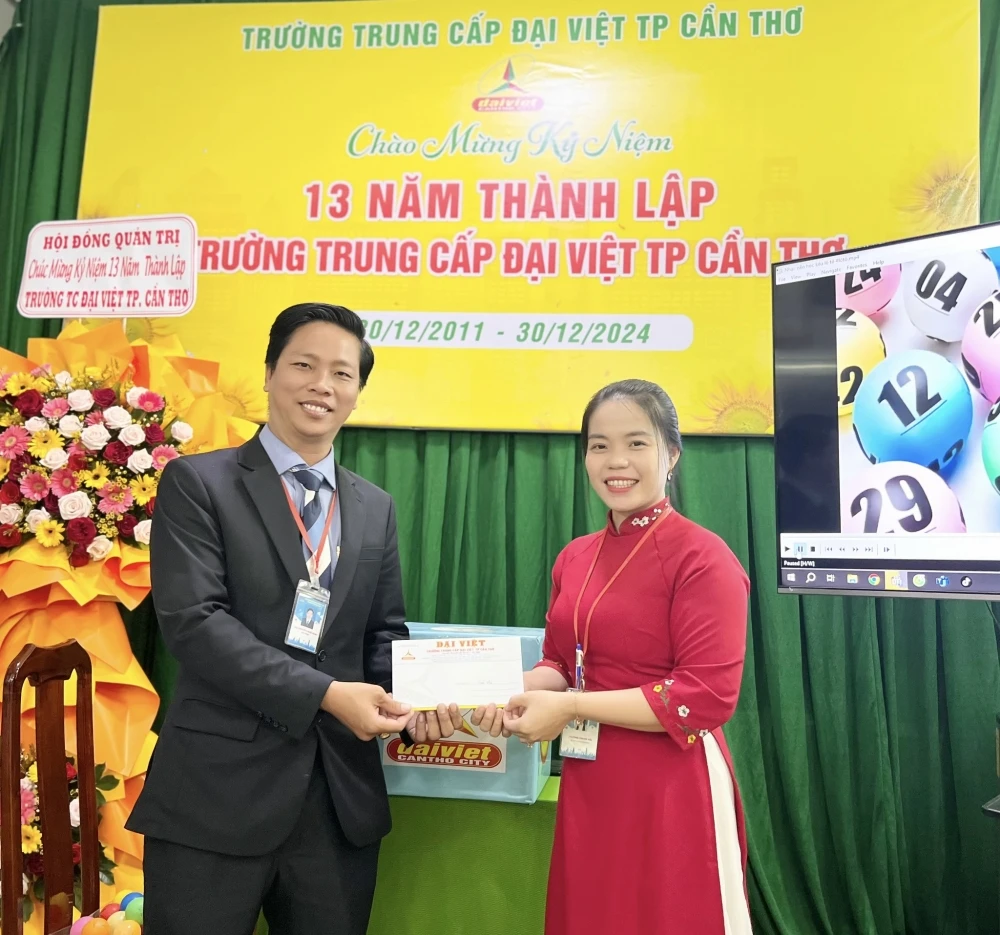 Kỷ niệm 13 năm thành lập Trường Cao Đẳng Đại Việt Sài Gòn Cơ Sở Cần Thơ